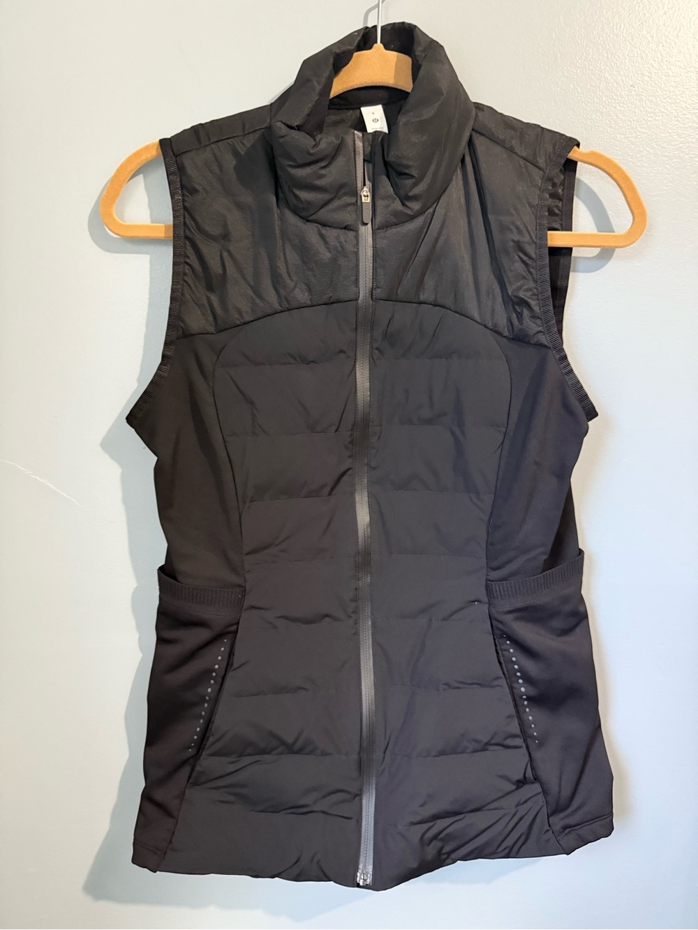 Lululemon Down For It All Vest Black Size 8